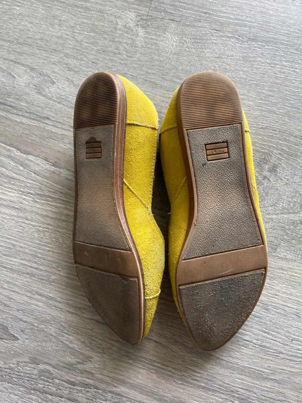 Toms Women's Yellow Suede D'Orsay Pointed Flats - Picture 2 of 5